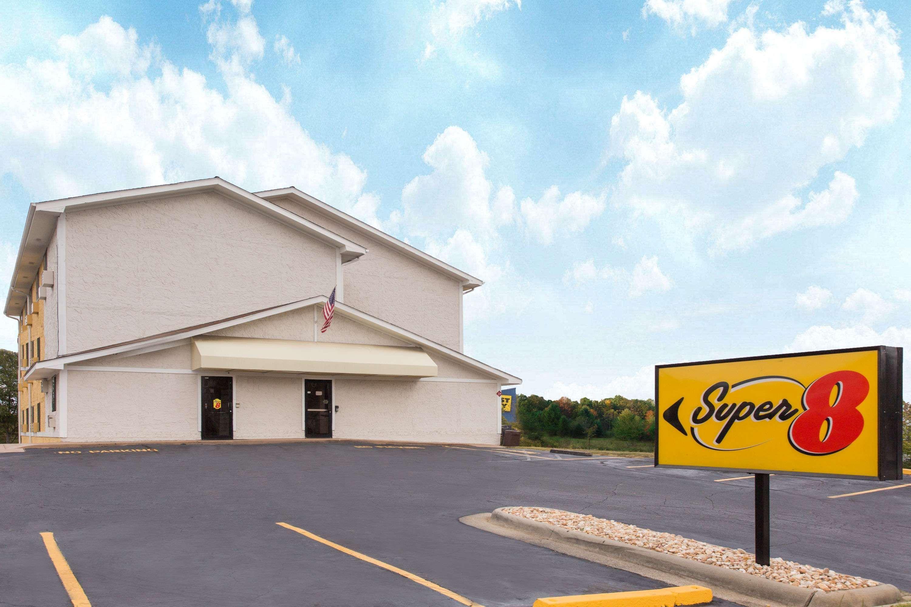 Super 8 By Wyndham Columbus Airport Hotel Kültér fotó