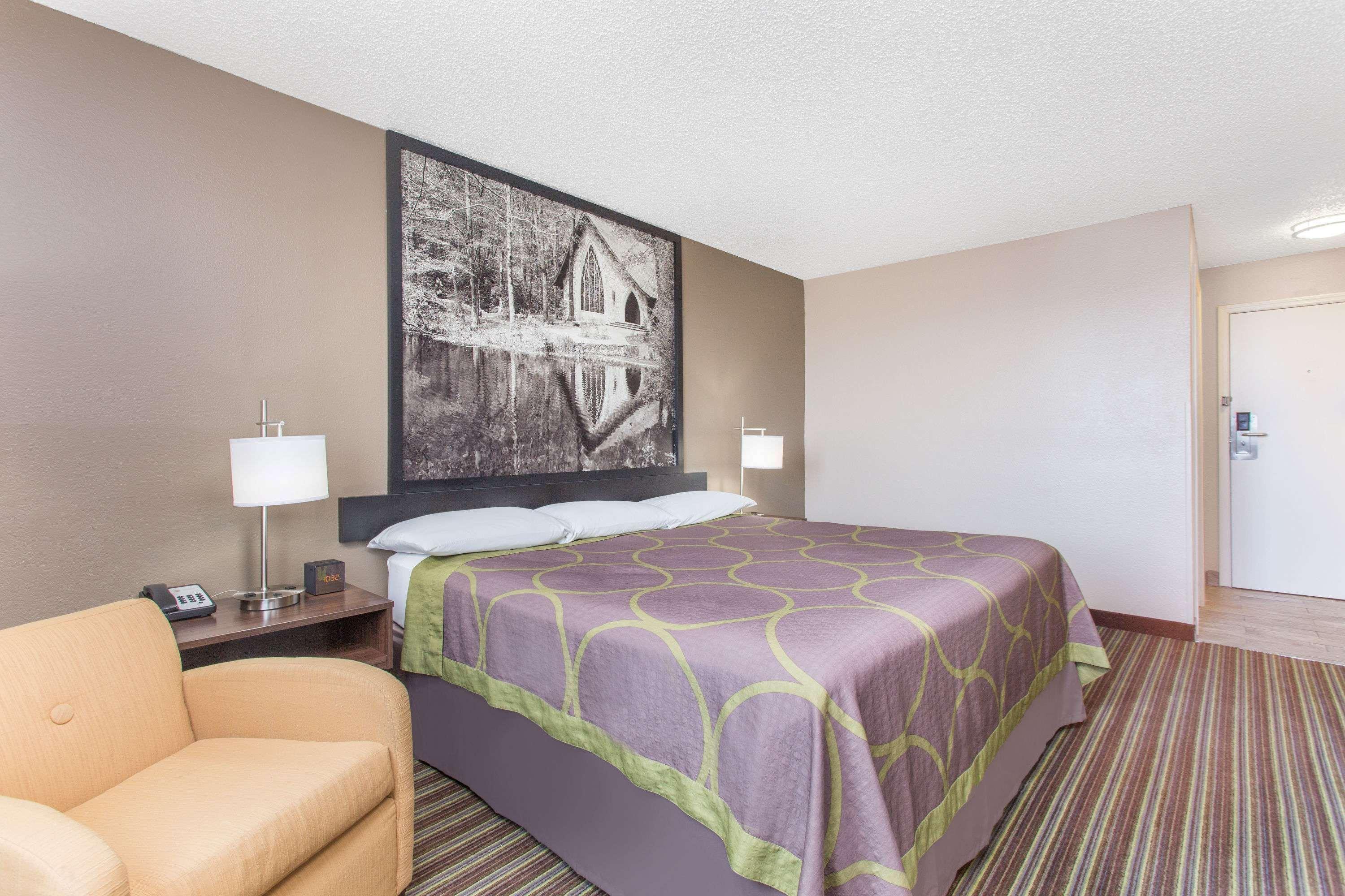 Super 8 By Wyndham Columbus Airport Hotel Kültér fotó