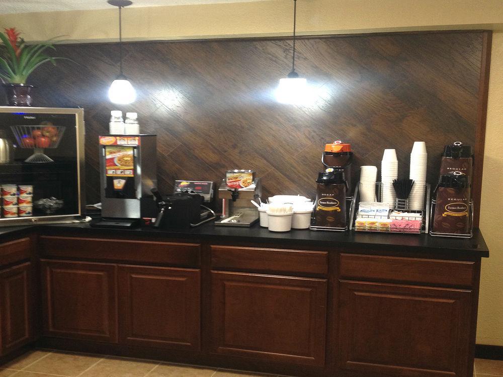 Super 8 By Wyndham Columbus Airport Hotel Kültér fotó